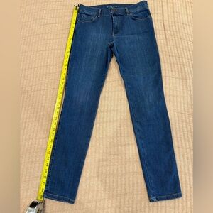 Mott & Bow Classic Mid-Rise Skinny Jeans in Deep Blue Wash